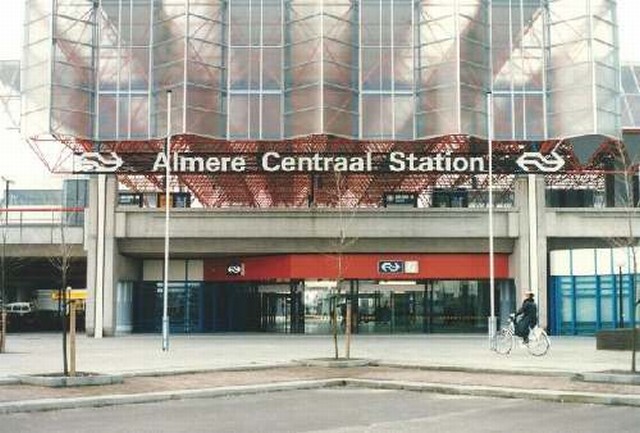 Taxi vanaf station Almere Centraal